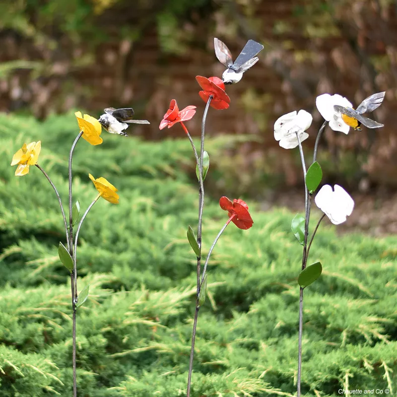 Colibri + 3 fleurs couleur sur tuteur