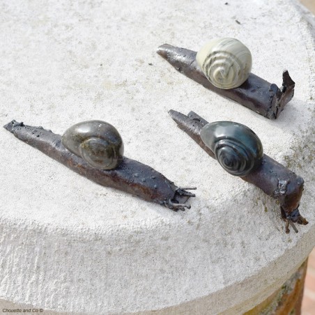 Escargot pierre polie et métal