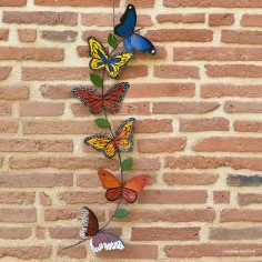 Envolée de papillons peint main