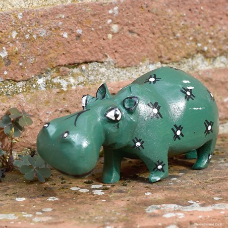 Hippopotame en bois peint à la main