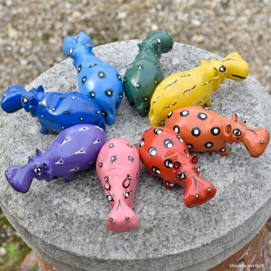 Hippopotame en bois peint