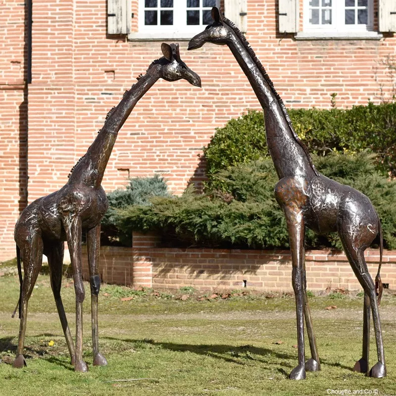 Girafe naturelle en métal brossé