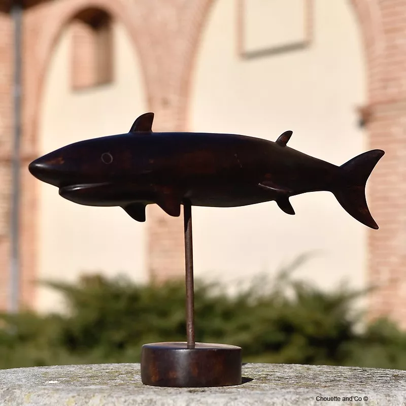 Requin en bois