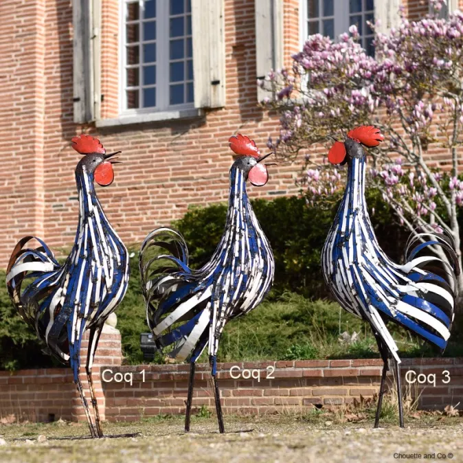 Coq fines lamelles bleues en métal