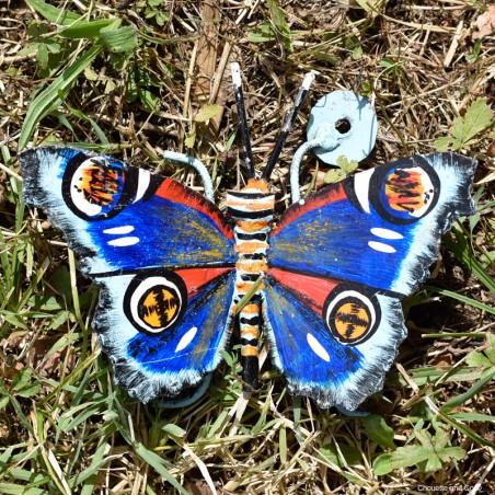 Papillon paon du jour en métal peint