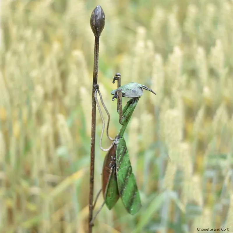 Tuteur mante religieuse peinte main
