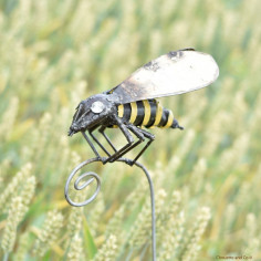 Tuteur abeille en acier galvanisé