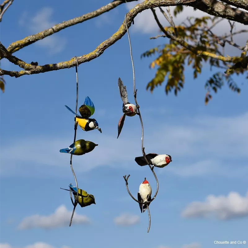 Suspension oiseau peint et ses deux bébés fil compris