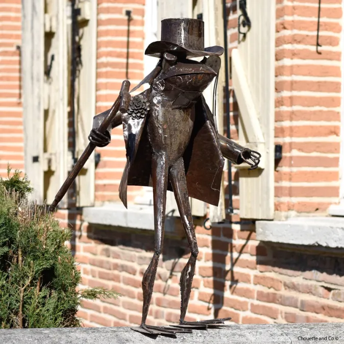 Grenouille gentlemen en métal recyclé brossé