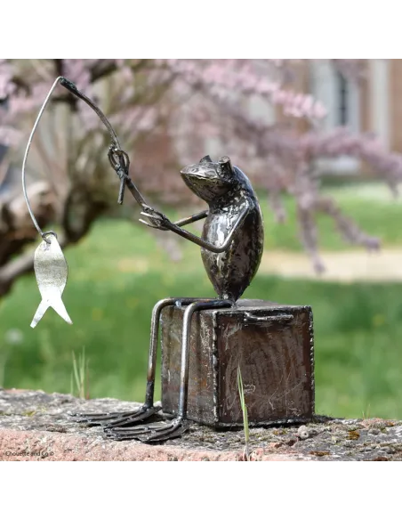 Grenouille sur chaise petit modèle