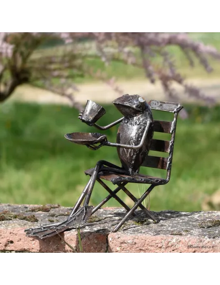 Grenouille sur chaise petit modèle
