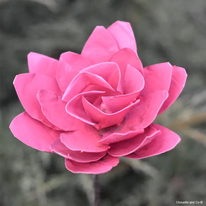 Fleur de Lotus rose en métal peint à la main