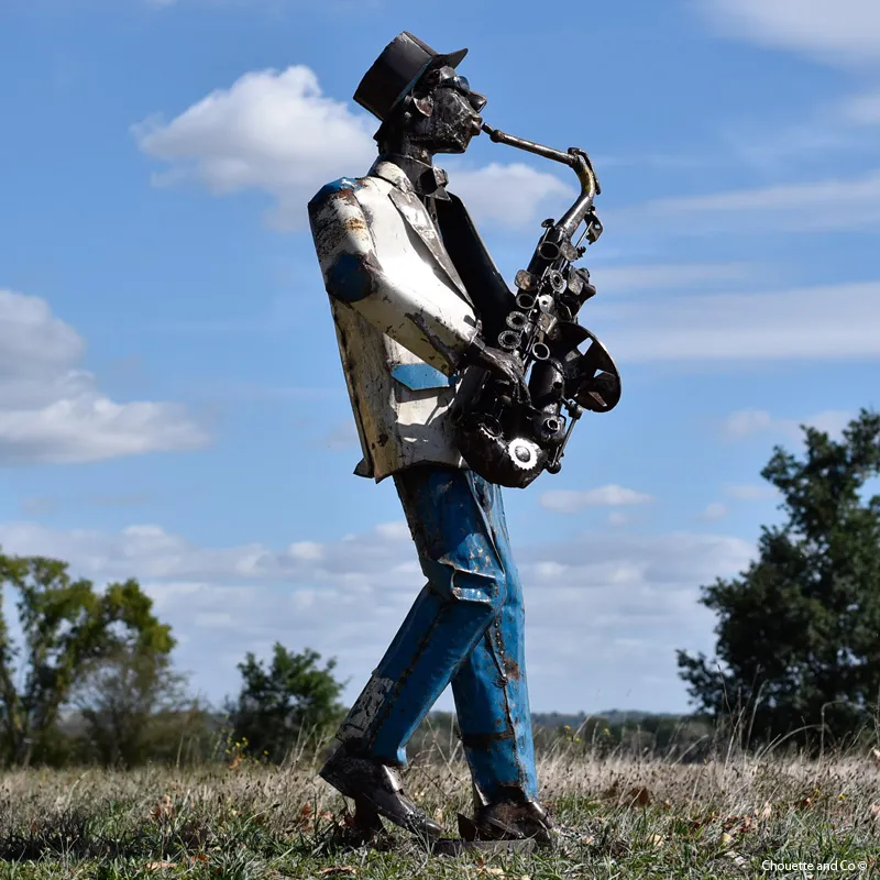Jazzman en tôles bleues et blanches